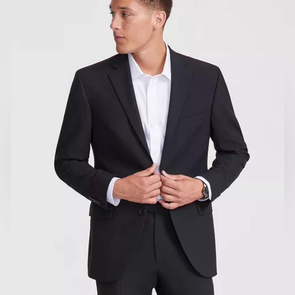 DKNY Men's Elegant Black Suit